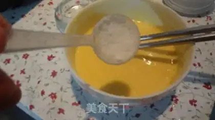 Make Souffle egg pizza step 2