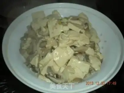 Make Cheese juice and bone stew step 1