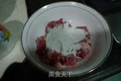 Make Sour sauce and rice powder step 2