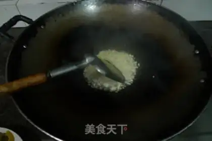 Make Sour sauce and rice powder step 4