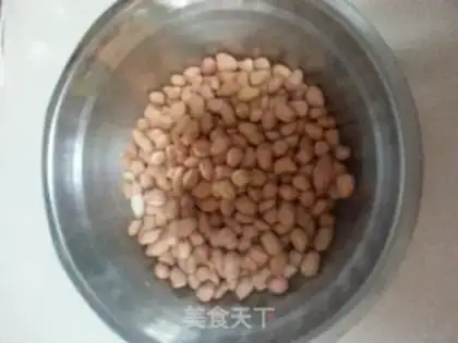 Make Spinach with peanuts step 2