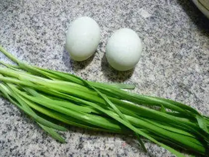 Make A duck egg in the cranium step 0