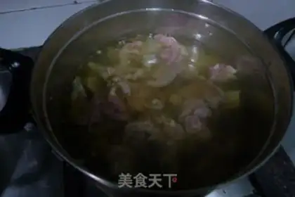 Make Sour sauce and rice powder step 7