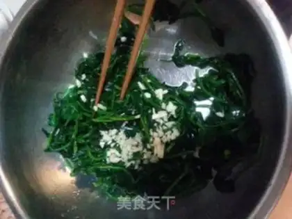 Make Spinach with peanuts step 5