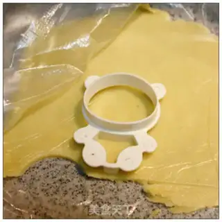 Make Super panda cookies step 6