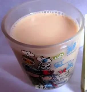 Make Homemade hot milk tea step 5