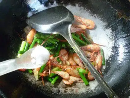 Make Garlic shrimp step 7