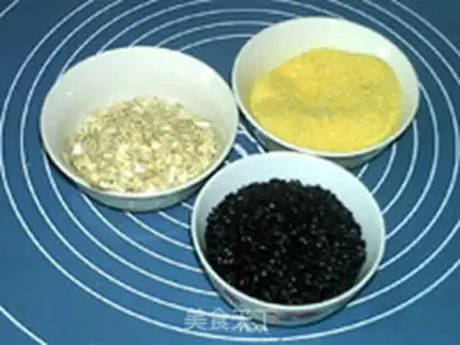 Make The rice oatmeal step 0