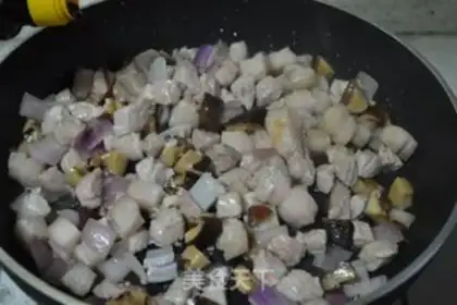 Make Taiwan halogen rice step 7