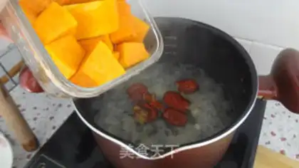 Make Pumpkin silver ears step 5