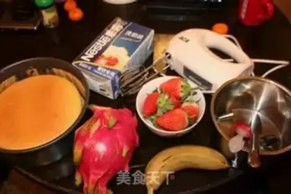 Make Fruit cream cake step 0