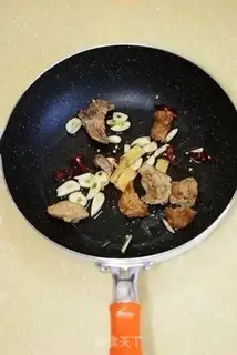 Make Cracker pork stew step 4