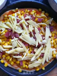 Make A gravy corn pizza step 12