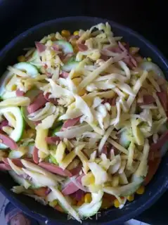 Make A gravy corn pizza step 15