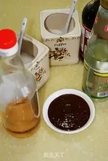 Make Garlic spicy sauce. Fish step 3