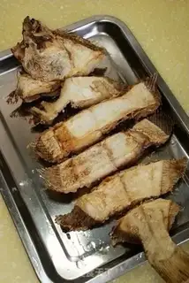Make Garlic spicy sauce. Fish step 7