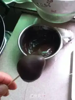 Make Strawberry lollipop step 3