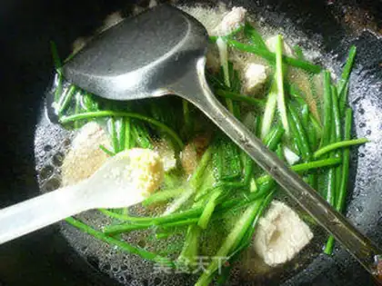 Make The onions are burning up step 11