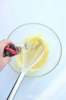 Make Red tea finger cookies step 1