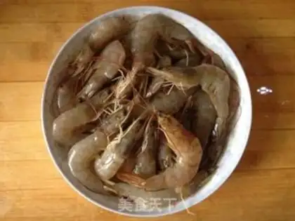 Make Tomato shrimp step 1