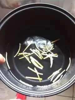 Make A grapefruit fruit spoon step 4
