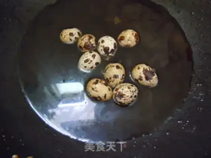 Make Five cedar quail eggs step 1