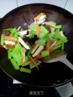 Make Celery fried tofu step 6
