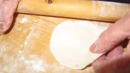Make Cream shrimp mushroom dumplings step 22