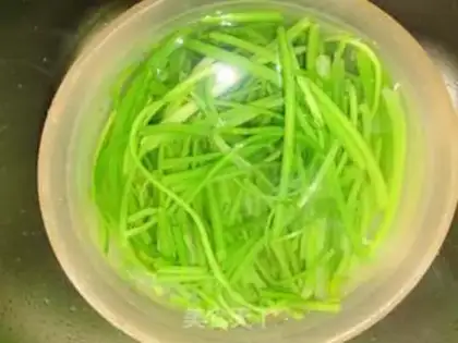 Make Celery pork buns step 5