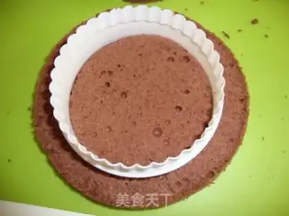 Make Strawberry Snowcake step 1