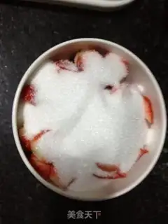 Make Strawberry jam step 1