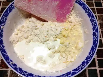 Make Apple almond pie step 1