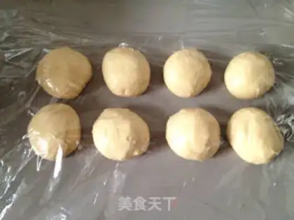 Make Strawberry Snowcake step 5
