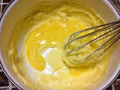 Make Apple almond pie step 4