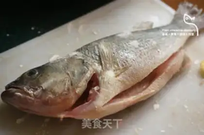 Make Three-smelling bass step 2