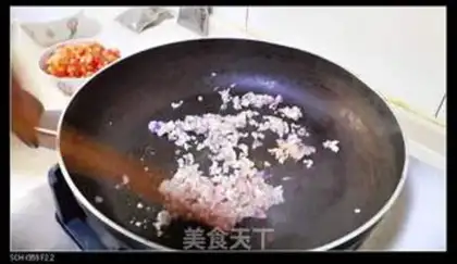 Make Black pepper chicken Dish Pizza step 11