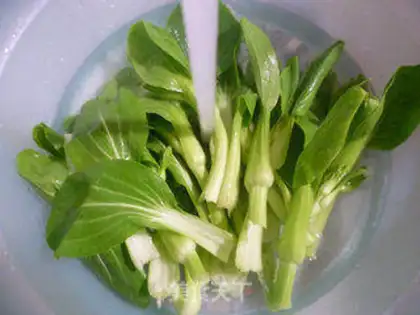 Make Black-muck, yellow-eared cabbage step 1