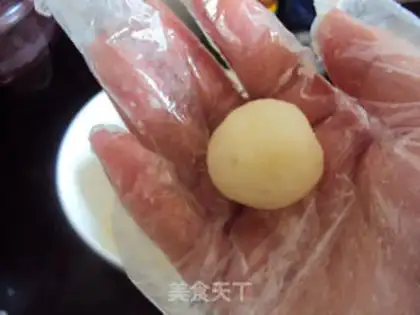 Make Tomato gold ball step 4
