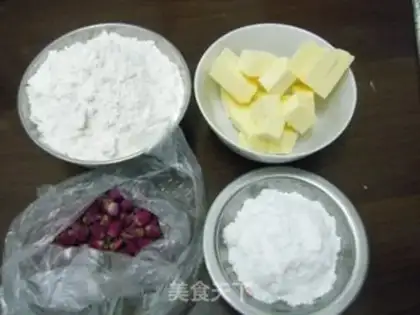 Make Rose heart cookies step 0