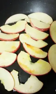 Make Apple pancakes step 4