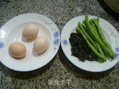 Make Plums, black-mucked eggs step 0