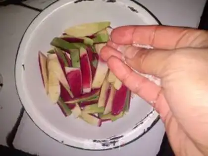 Make radish pickles step 3