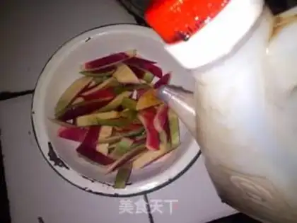 Make radish pickles step 5