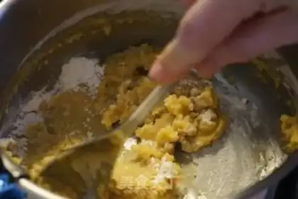 Make The traditional Italian lasagna step 7