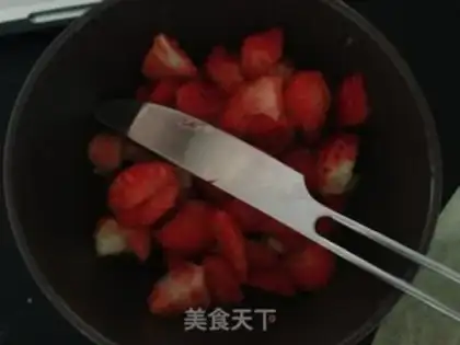 Make Strawberry butter Napoleon step 3