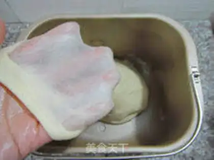 Make Chestnut rose rolls step 6