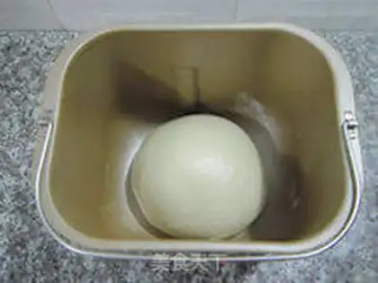 Make Chestnut rose rolls step 7