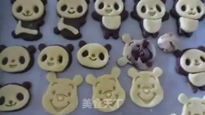 Make Panda cookies step 5