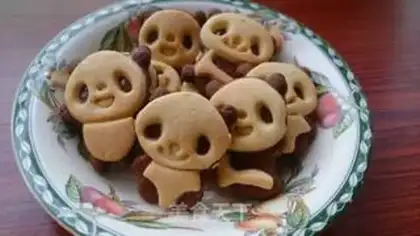 Make Panda cookies step 7