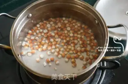 Make Rice lilies for chicken heads step 2